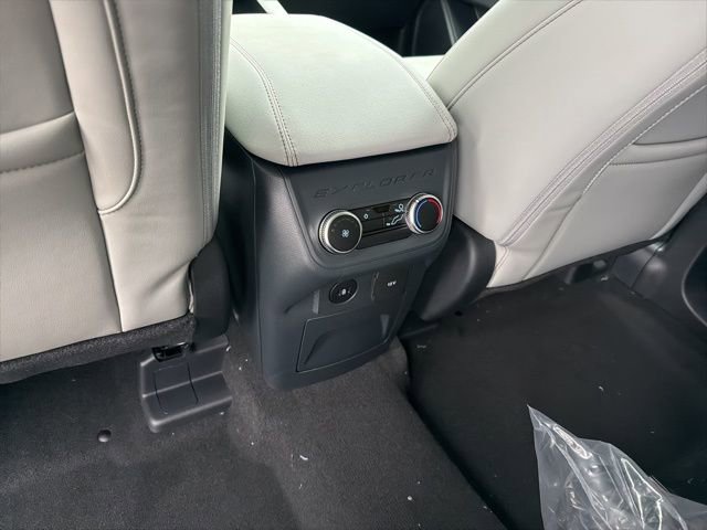 New 2026 Ford Explorer Active w/ Active Comfort Package image 10