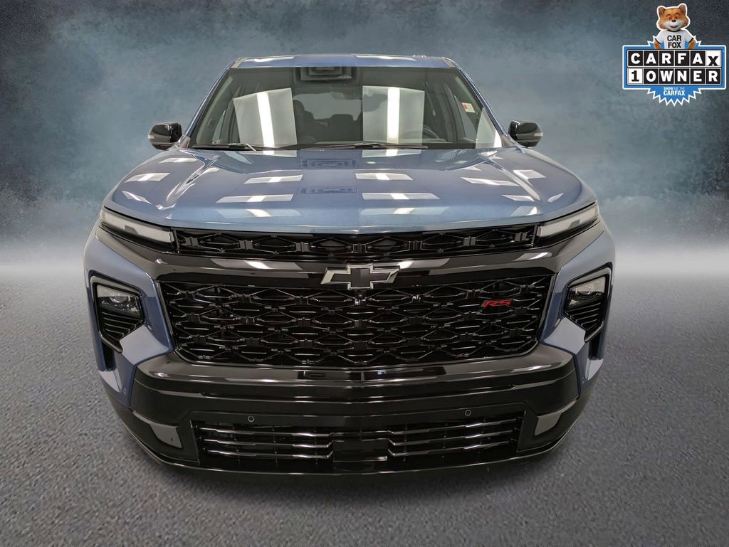 Used 2025 Chevrolet Traverse RS AWD/4WD image 2