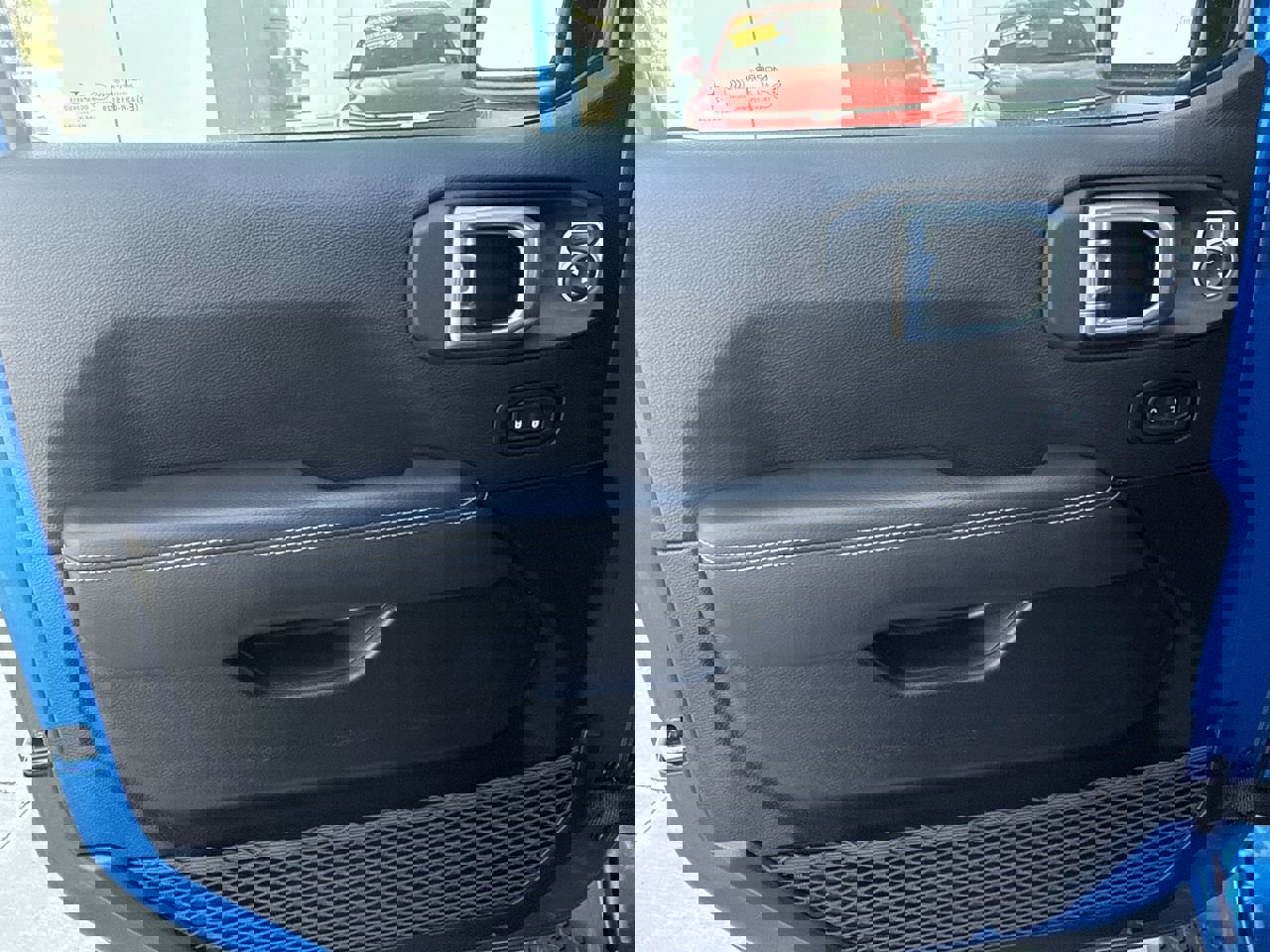 Used 2021 Jeep Wrangler Unlimited Sahara w/ Cold Weather Group image 21