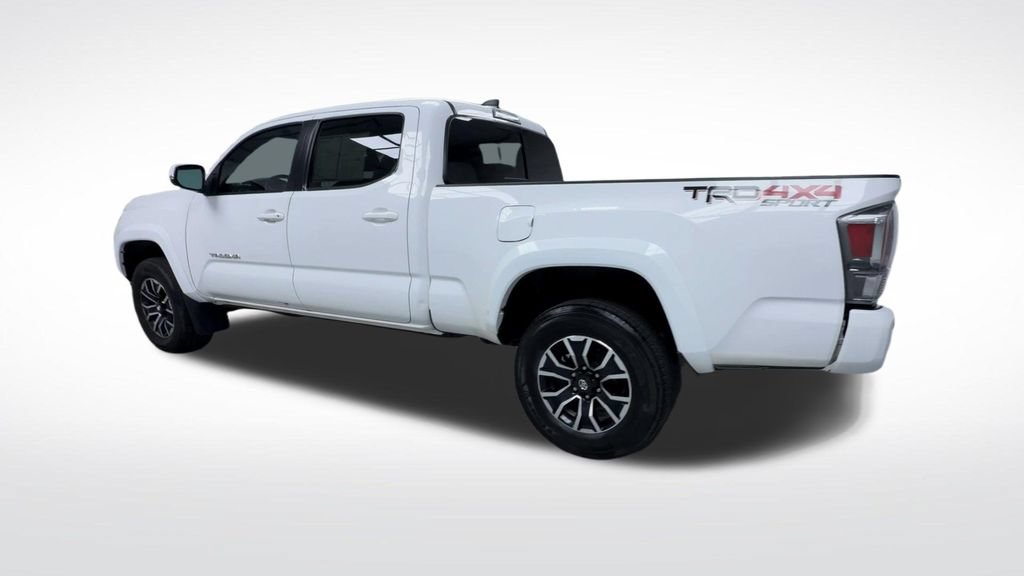 Certified 2022 Toyota Tacoma TRD Sport w/ Technology Package AWD/4WD image 7