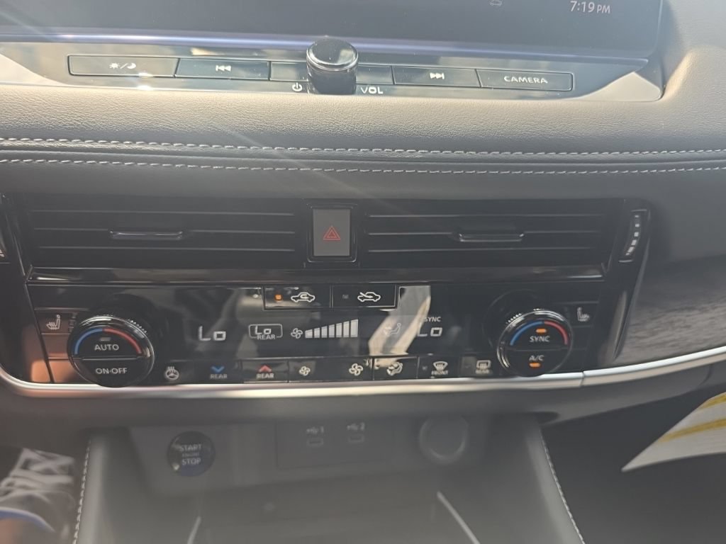 New 2026 Nissan Rogue Platinum w/ Platinum Premium Package AWD/4WD image 25