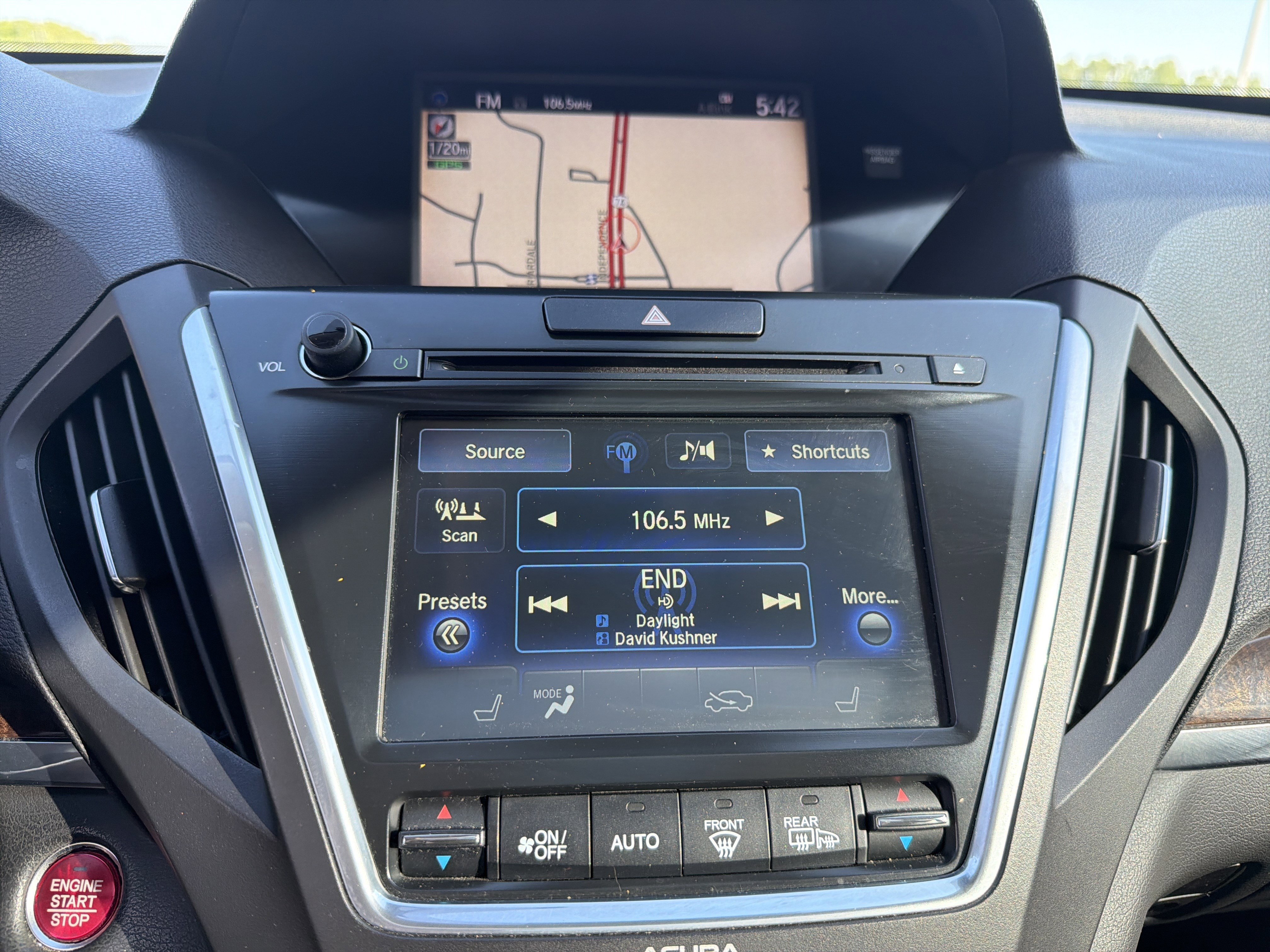Certified 2017 Acura MDX SH-AWD w/ Technology Package image 30
