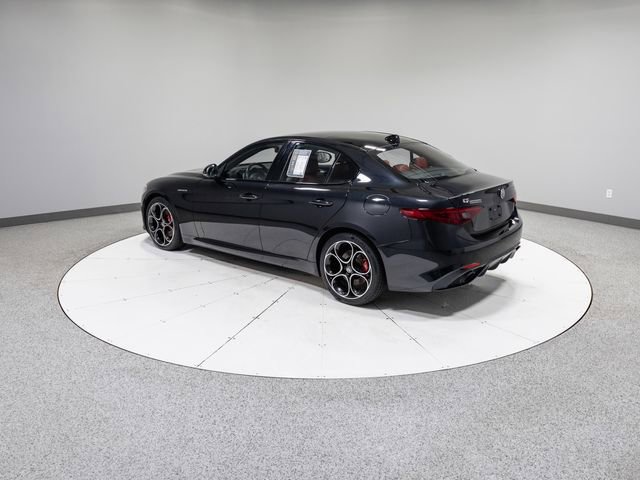 Used 2022 Alfa Romeo Giulia Veloce AWD/4WD image 35