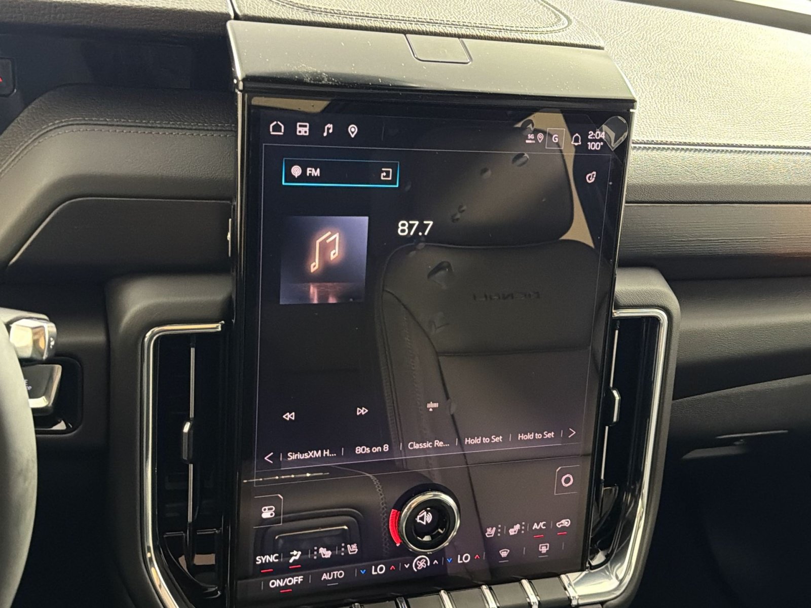 New 2026 GMC Yukon Denali w/ Denali Reserve Package AWD/4WD image 18