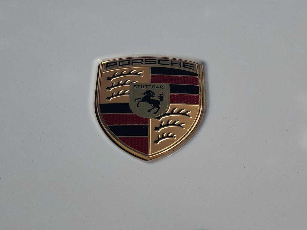Certified 2025 Porsche Cayenne E-Hybrid image 30