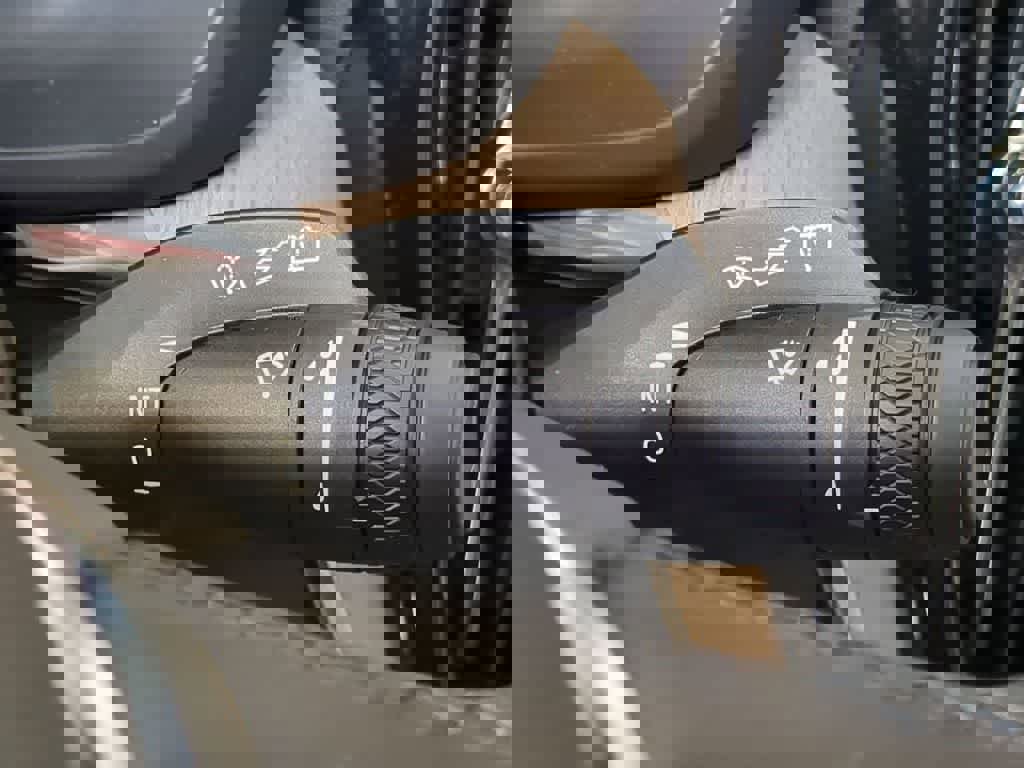 New 2026 Volvo XC60 B5 Plus w/ Protection Package Premier image 17