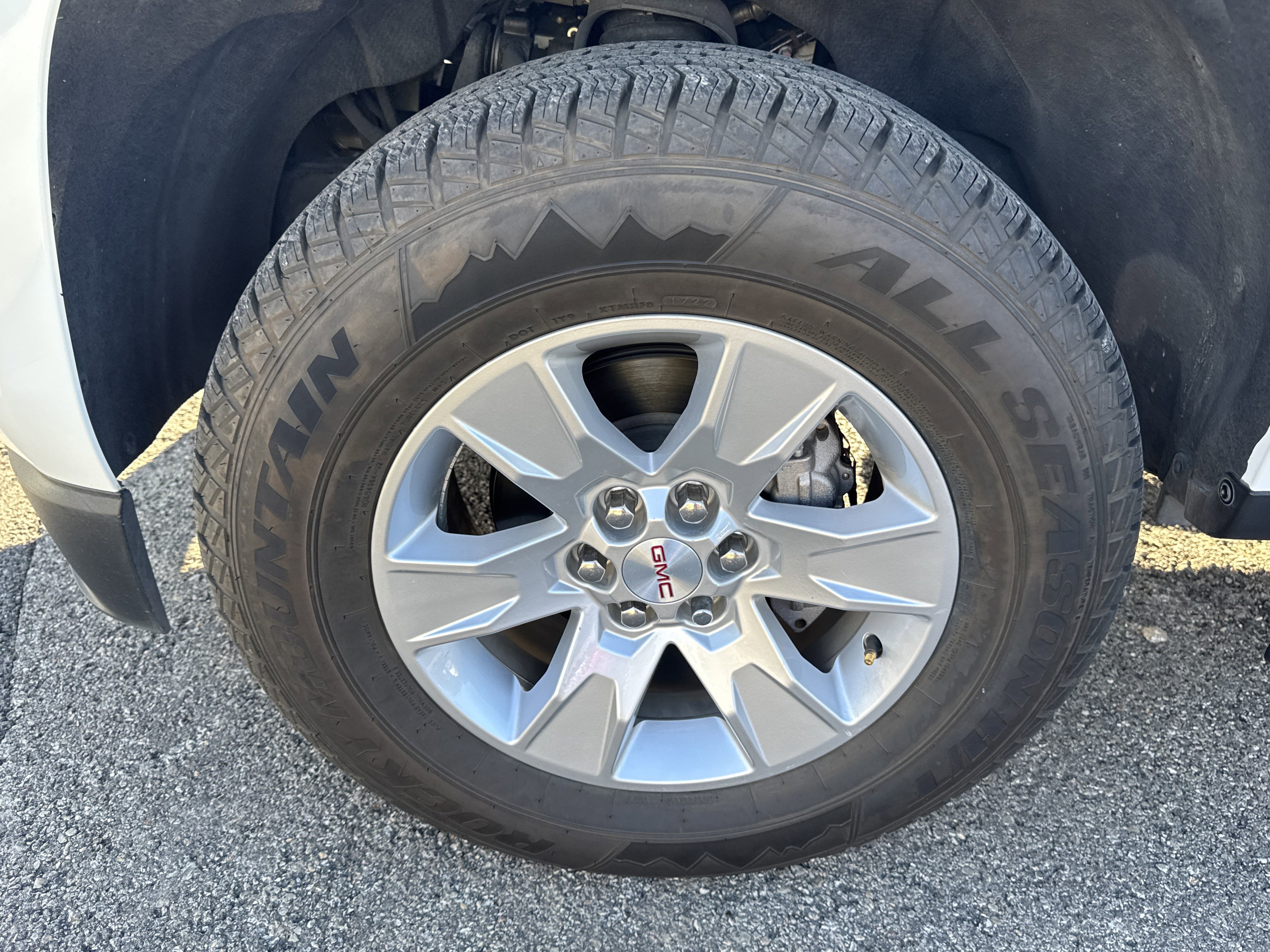 Used 2016 GMC Canyon SLE w/ SLE Convenience Package image 9