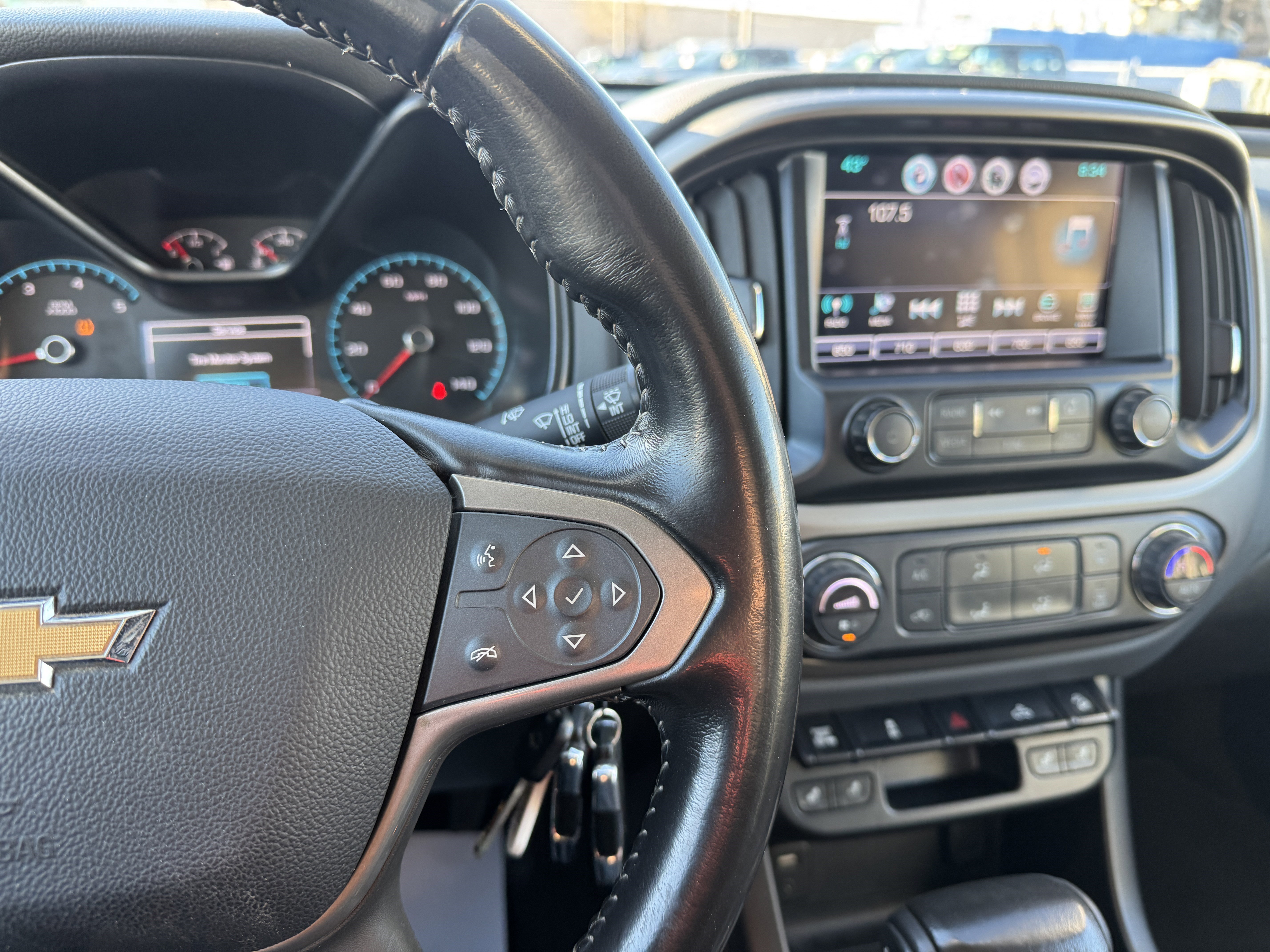 Used 2017 Chevrolet Colorado Z71 image 23