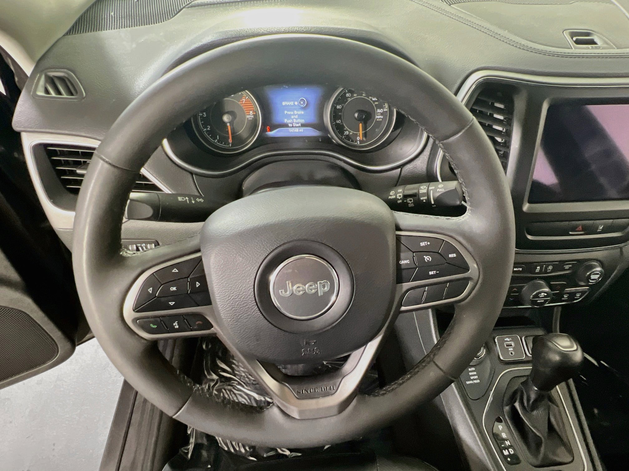 Used 2022 Jeep Cherokee Latitude Lux AWD/4WD image 11