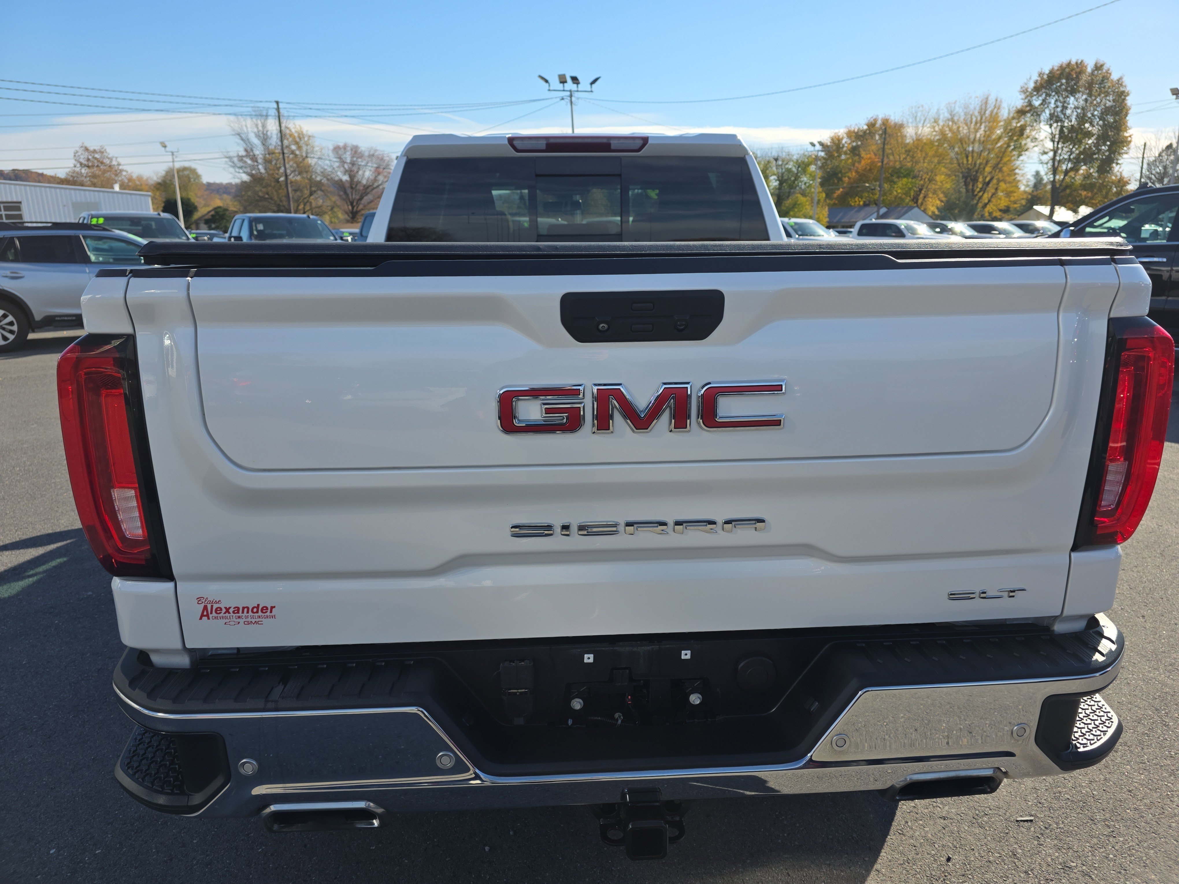 Used 2019 GMC Sierra 1500 SLT w/ SLT Premium Plus Package image 4