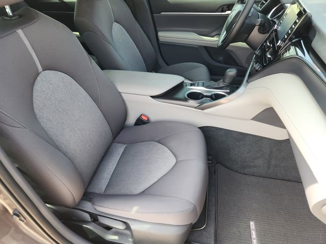 Used 2024 Toyota Camry LE image 29