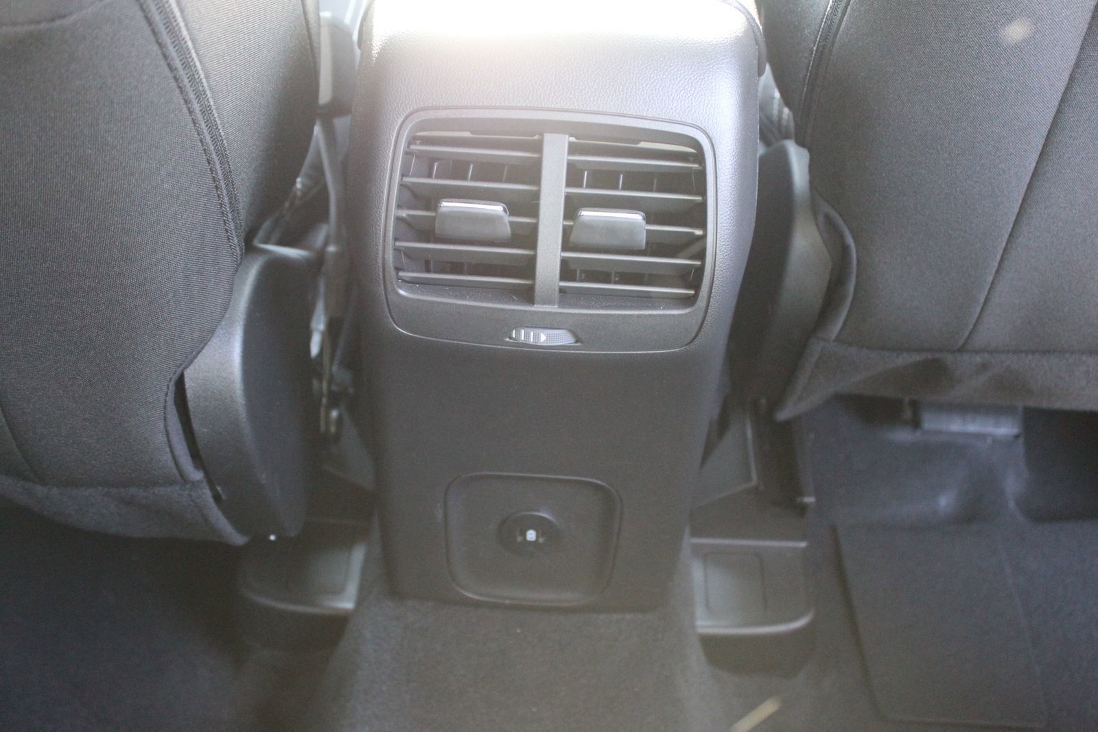 Used 2023 Ford Escape Active image 15