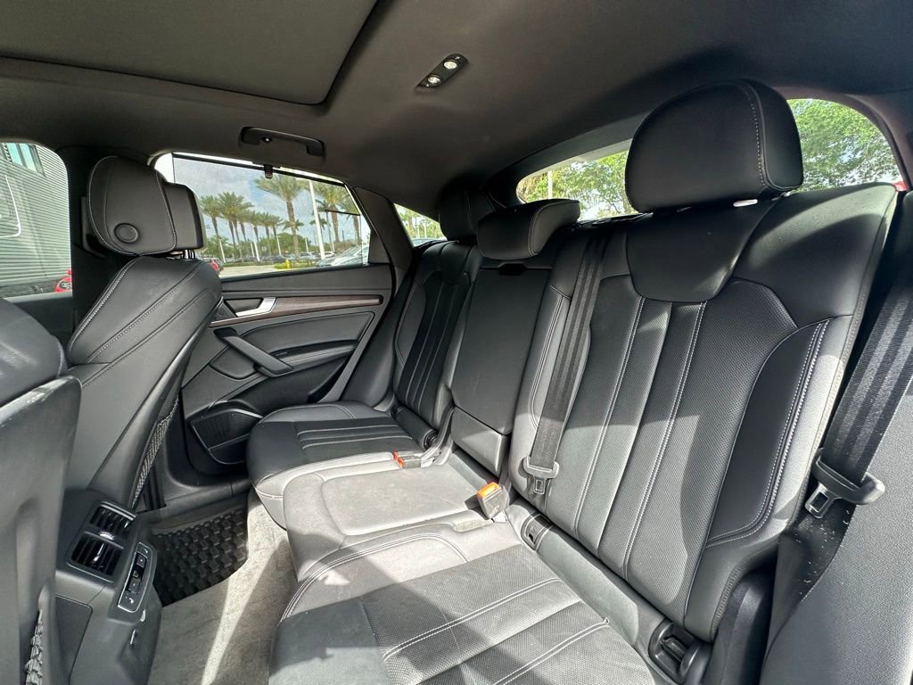 Used 2021 Audi Q5 Prestige w/ Prestige Package AWD/4WD image 36