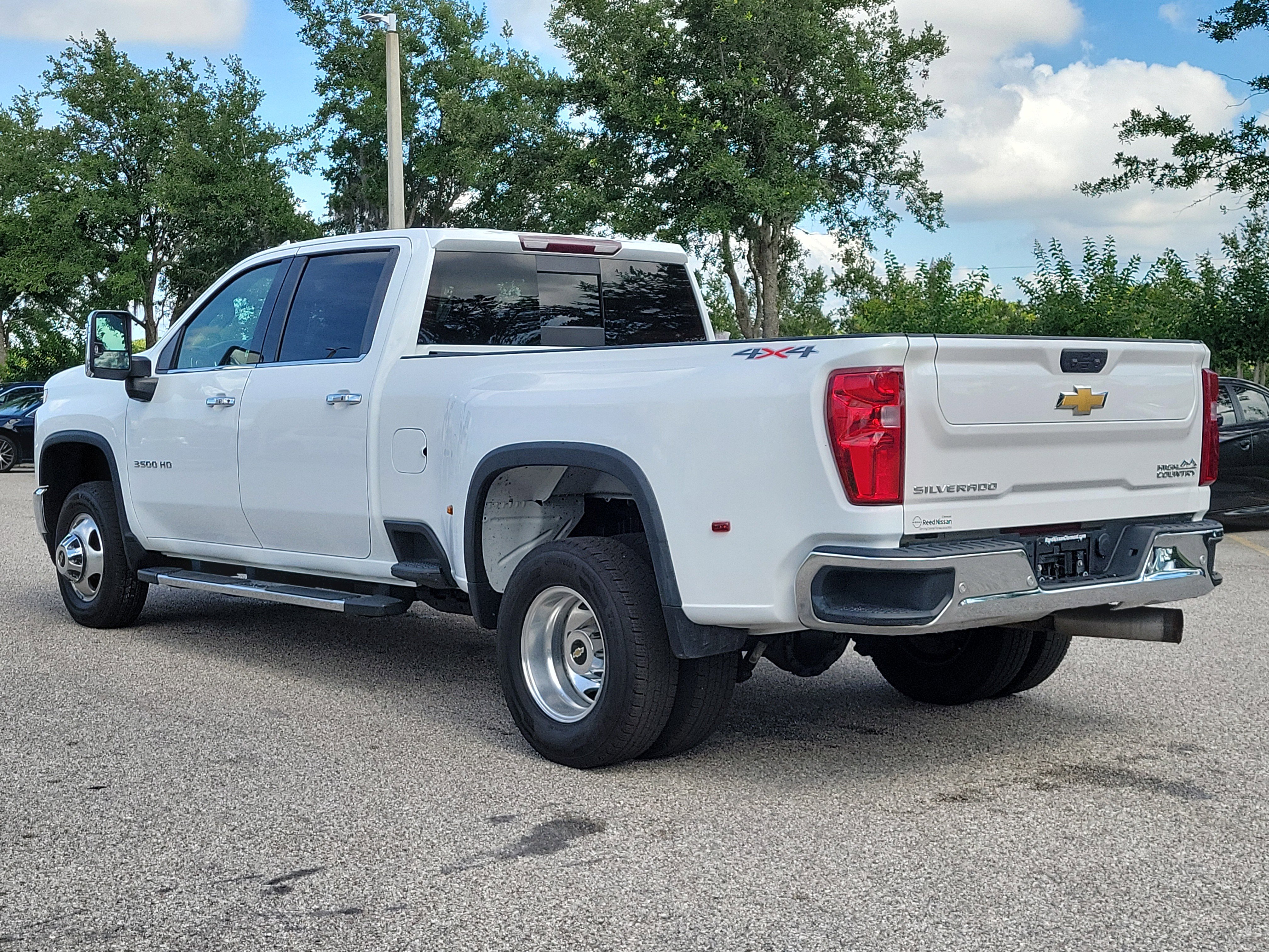 Used 2022 Chevrolet Silverado 3500 LTZ w/ LTZ Plus Package AWD/4WD image 8