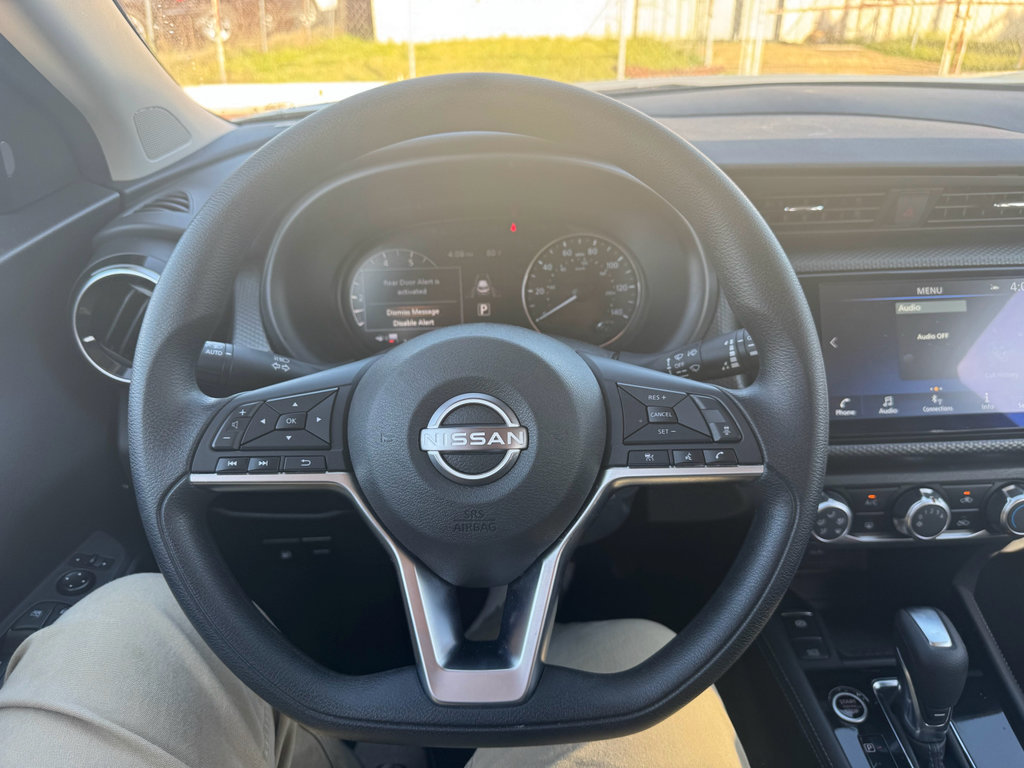 Used 2024 Nissan Kicks SV image 22
