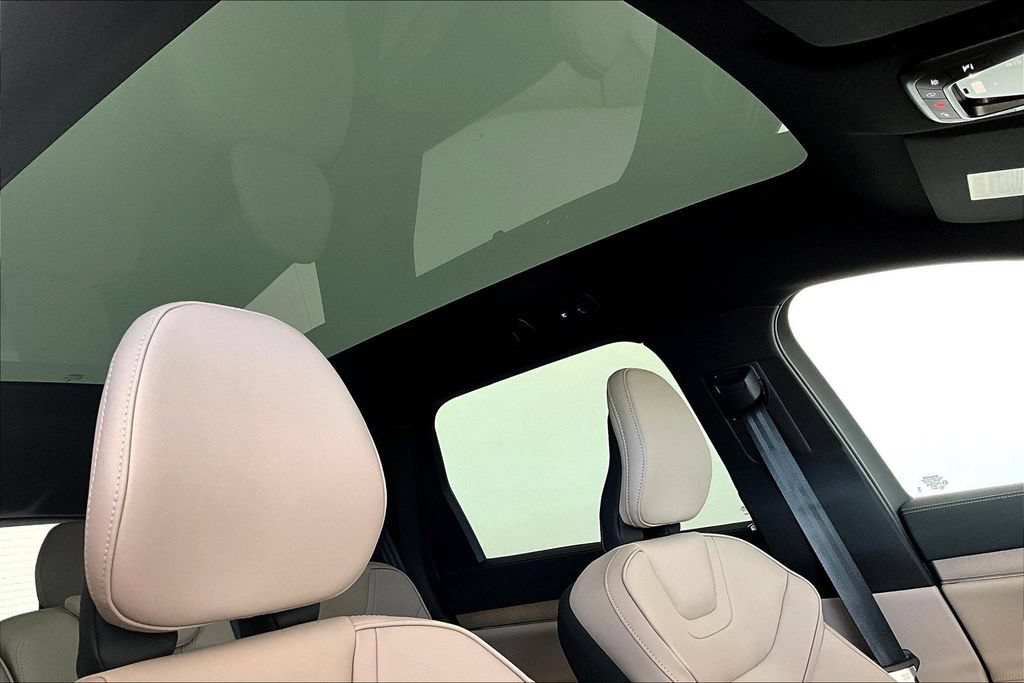New 2026 Volvo EX90 Plus RWD image 29