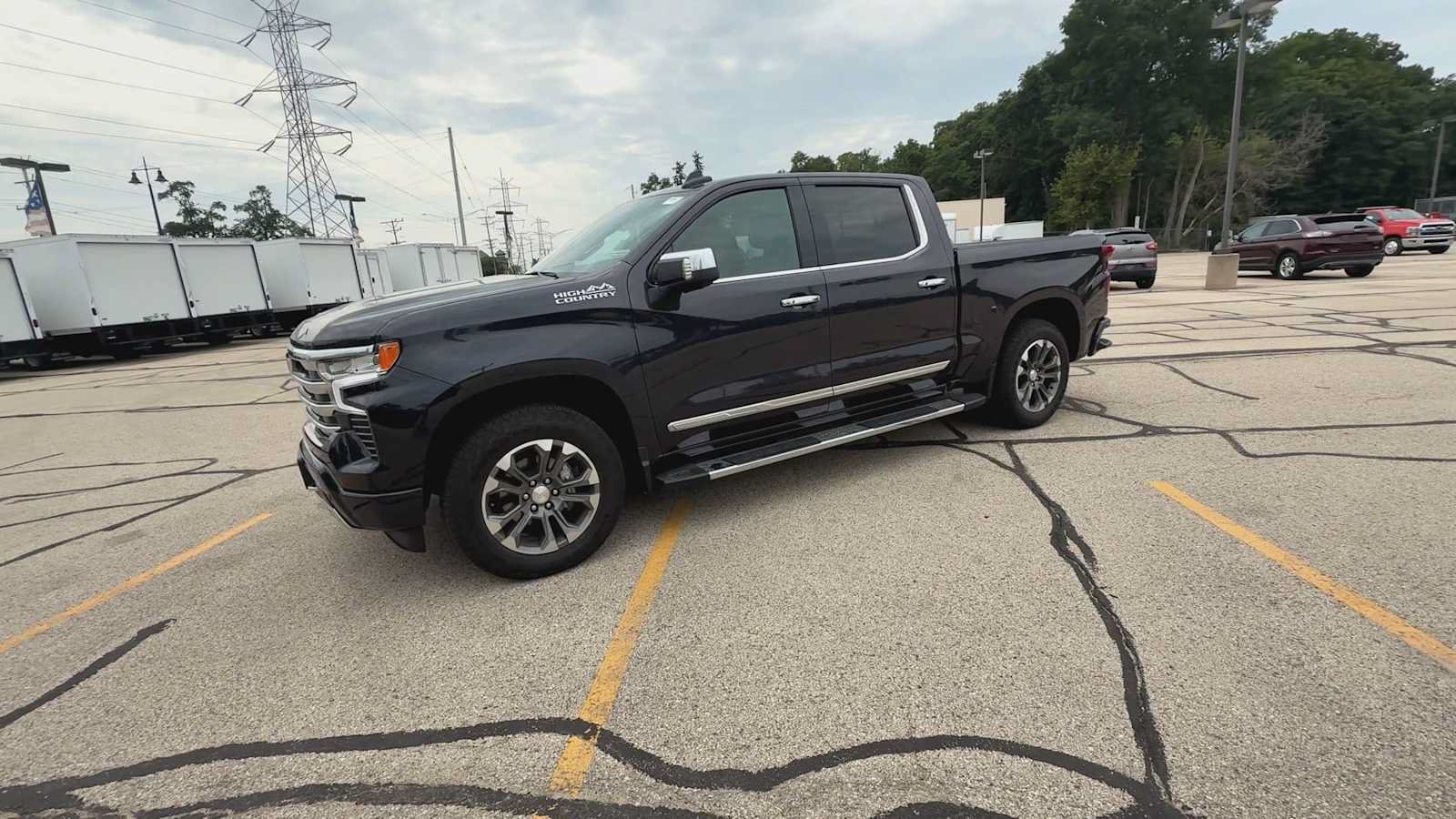 Certified 2024 Chevrolet Silverado 1500 High Country AWD/4WD image 4
