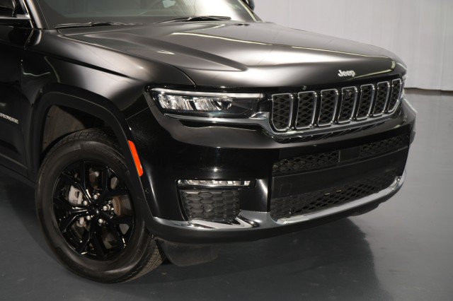 Used 2025 Jeep Grand Cherokee L Limited w/ Luxury Tech Group II AWD/4WD image 11