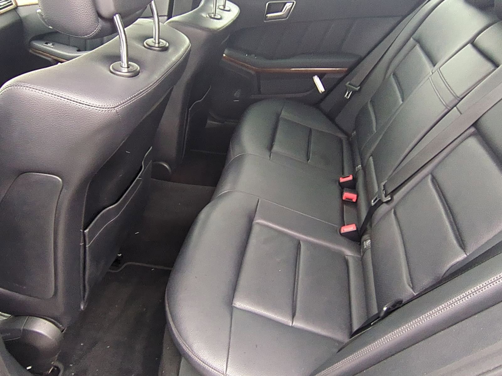 Used 2012 Mercedes-Benz E 350 4MATIC Sedan image 30