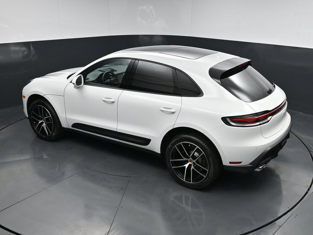 New 2026 Porsche Macan AWD/4WD image 17