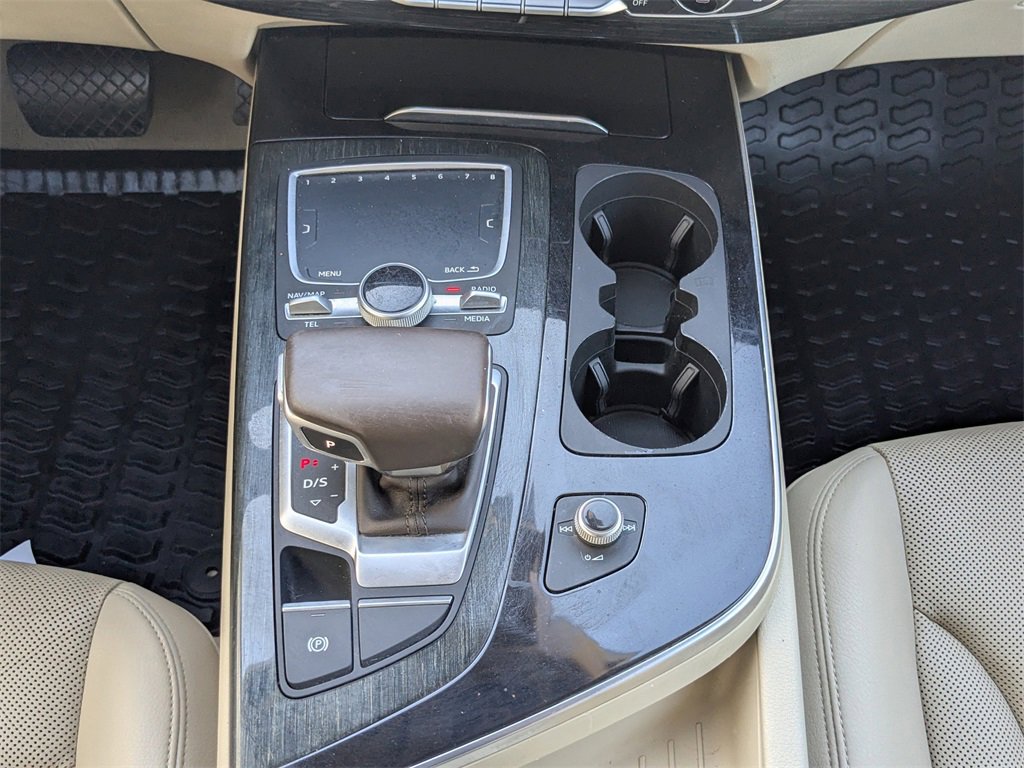 Used 2017 Audi Q7 3.0T Premium Plus w/ Premium Plus Package image 22