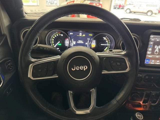Used 2023 Jeep Wrangler Unlimited Rubicon 4xe w/ Cold Weather Group AWD/4WD image 32