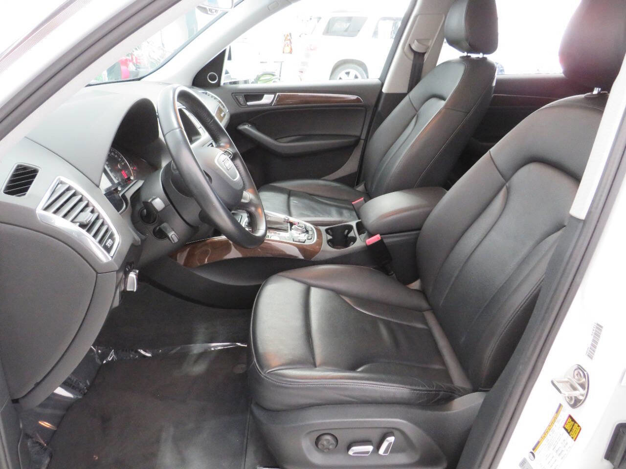 Used 2016 Audi Q5 2.0T Premium Plus w/ Technology Package AWD/4WD image 14