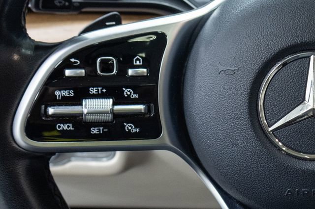 Used 2022 Mercedes-Benz GLE 350 4MATIC w/ Premium Package image 14