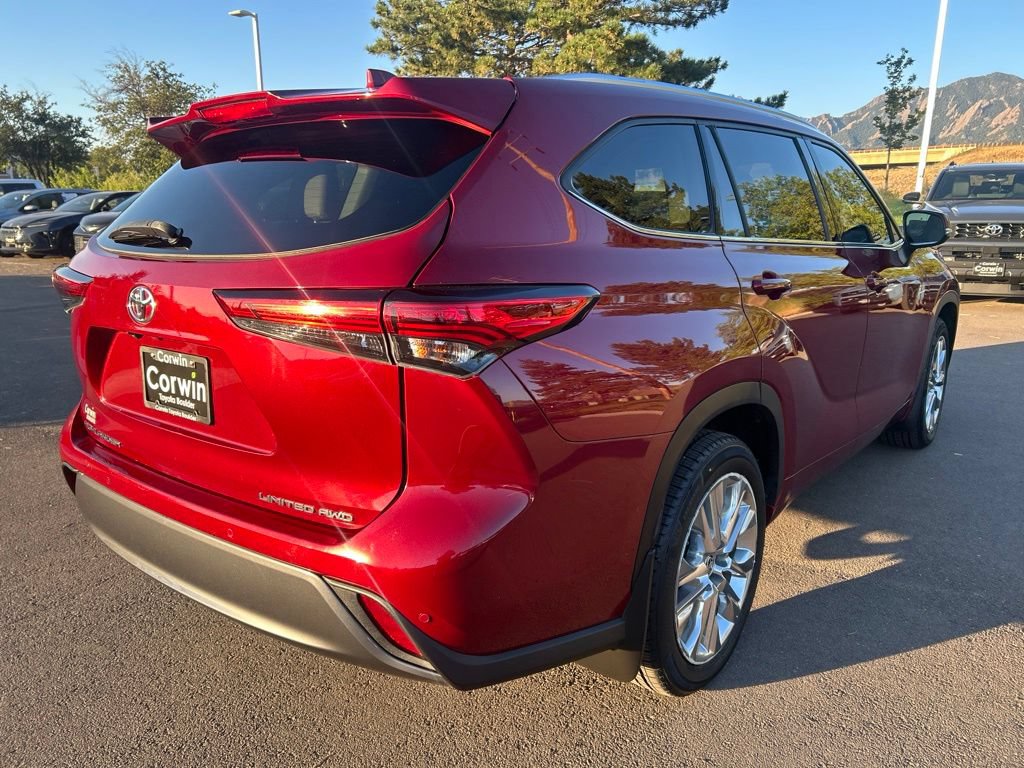 Used 2020 Toyota Highlander Limited AWD/4WD image 7