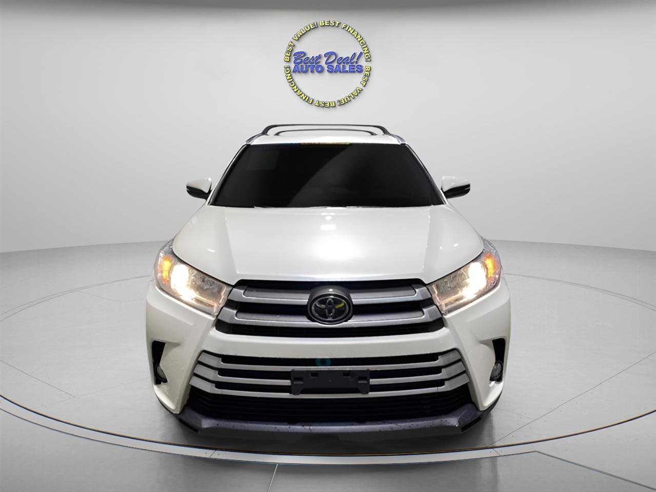 Used 2018 Toyota Highlander XLE AWD/4WD image 6