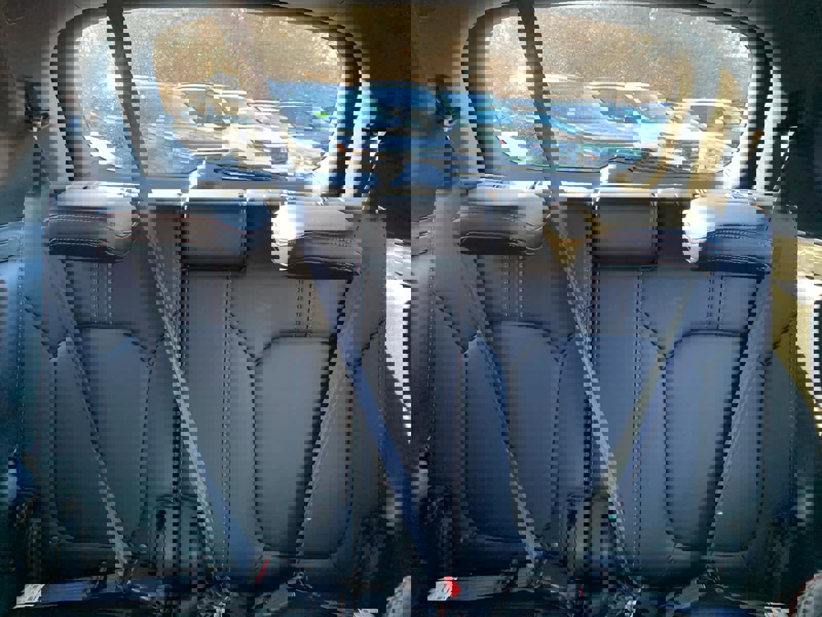 Used 2025 Honda Pilot TrailSport image 37