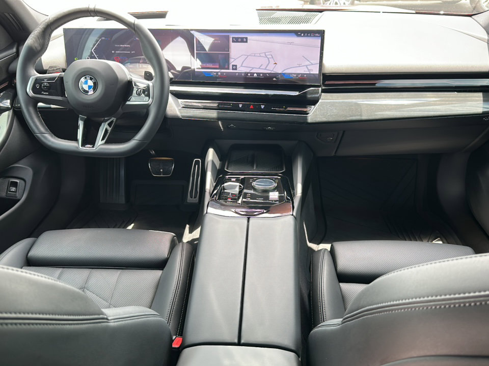 Certified 2025 BMW 530i w/ M Sport Package RWD image 21