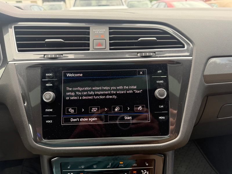 Used 2024 Volkswagen Tiguan SE AWD/4WD image 14