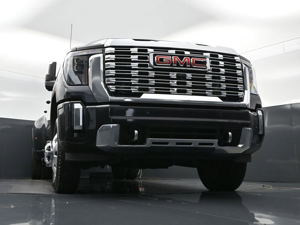 Certified 2024 GMC Sierra 3500 Denali w/ Technology Package image 49