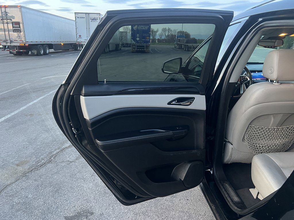 Used 2014 Cadillac SRX Performance w/ Driver Awareness Package image 15