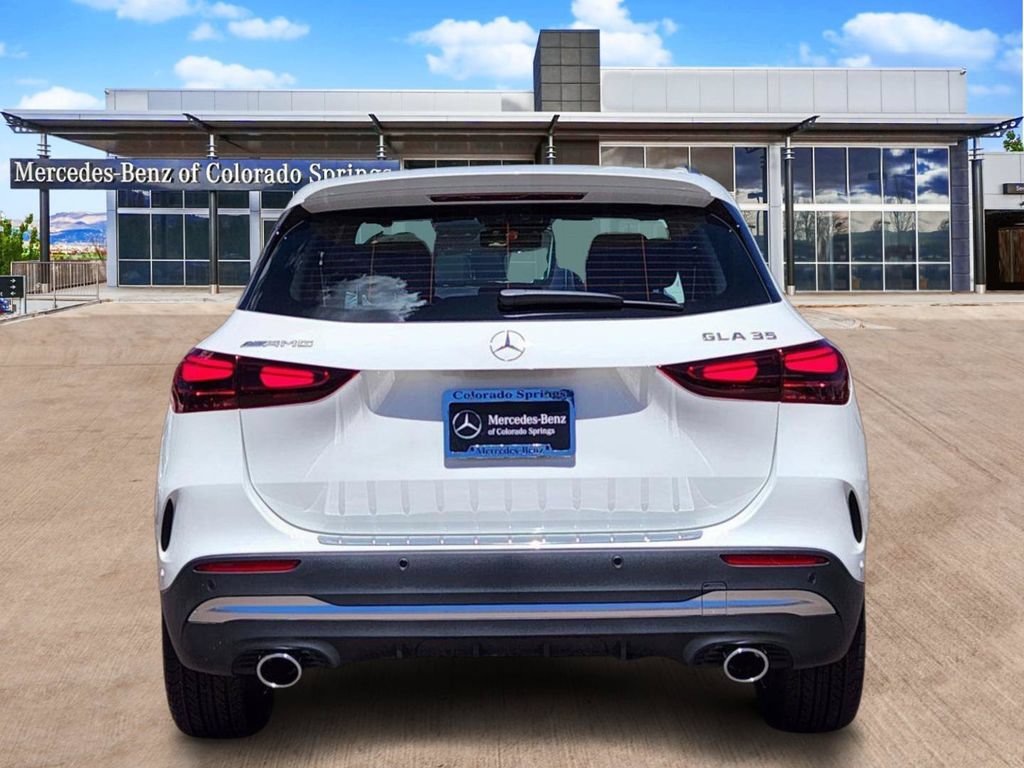 New 2026 Mercedes-Benz GLA 35 AMG 4MATIC image 6