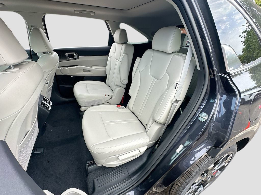 New 2026 Kia Sorento EX w/ EX Premium Package FWD image 26
