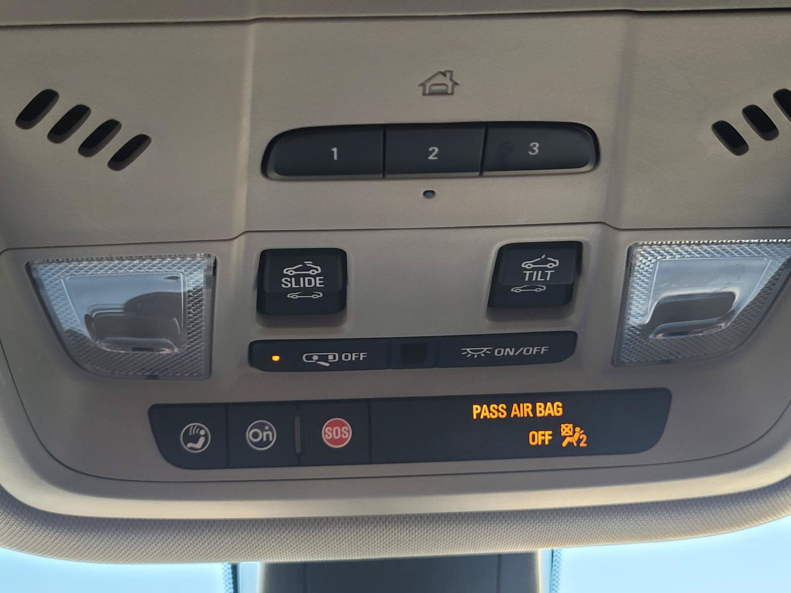 Used 2021 Buick Enclave Avenir w/ Avenir Technology Package FWD image 32