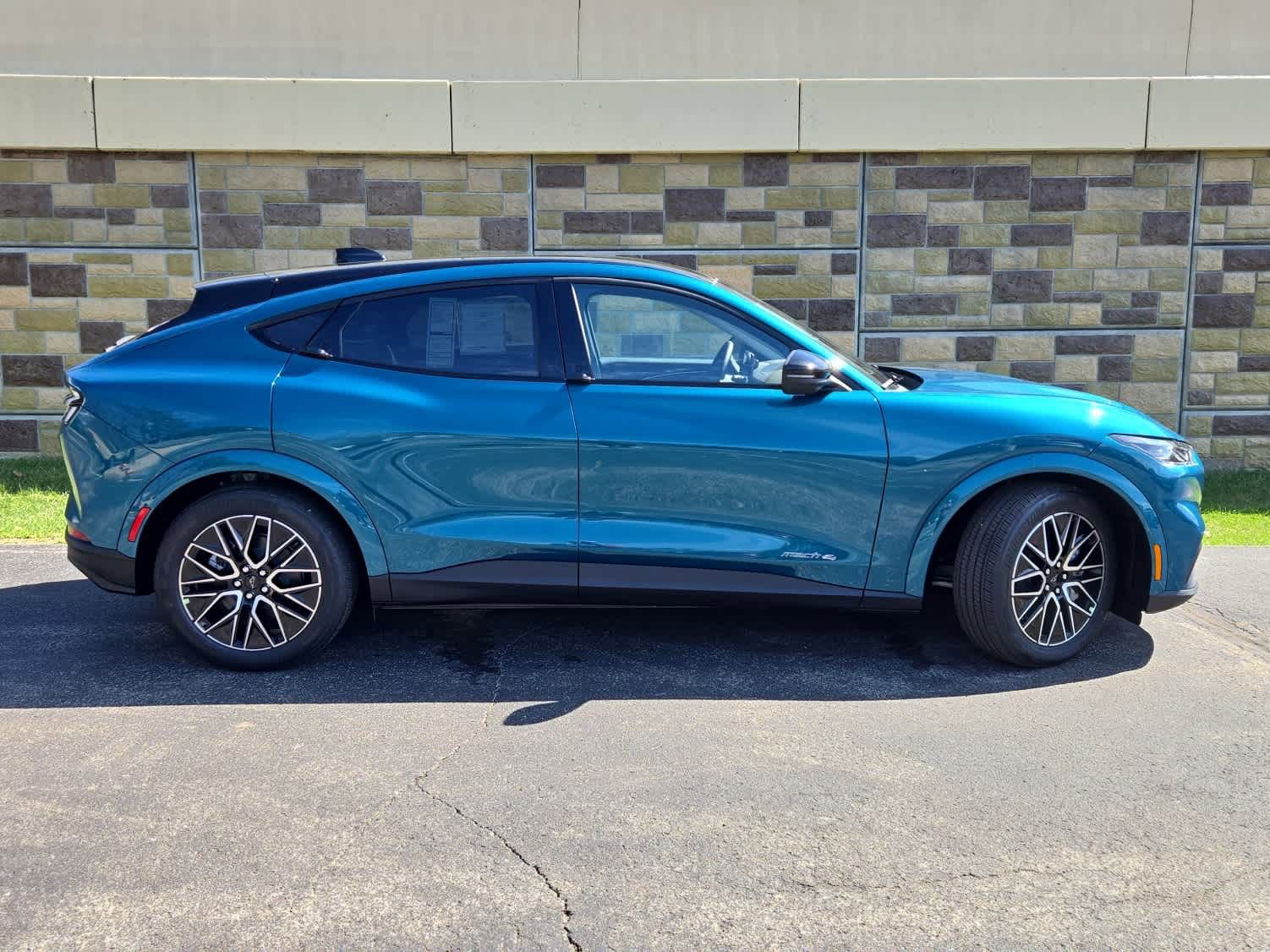 New 2026 Ford Mustang Mach-E Premium image 6