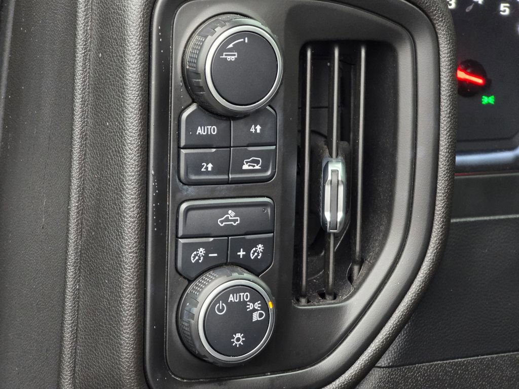 Certified 2021 Chevrolet Silverado 1500 Custom image 36