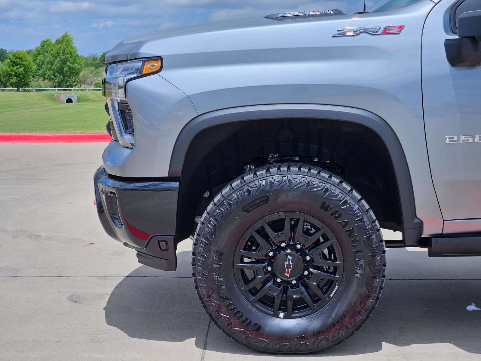 New 2026 Chevrolet Silverado 2500 ZR2 AWD/4WD image 11