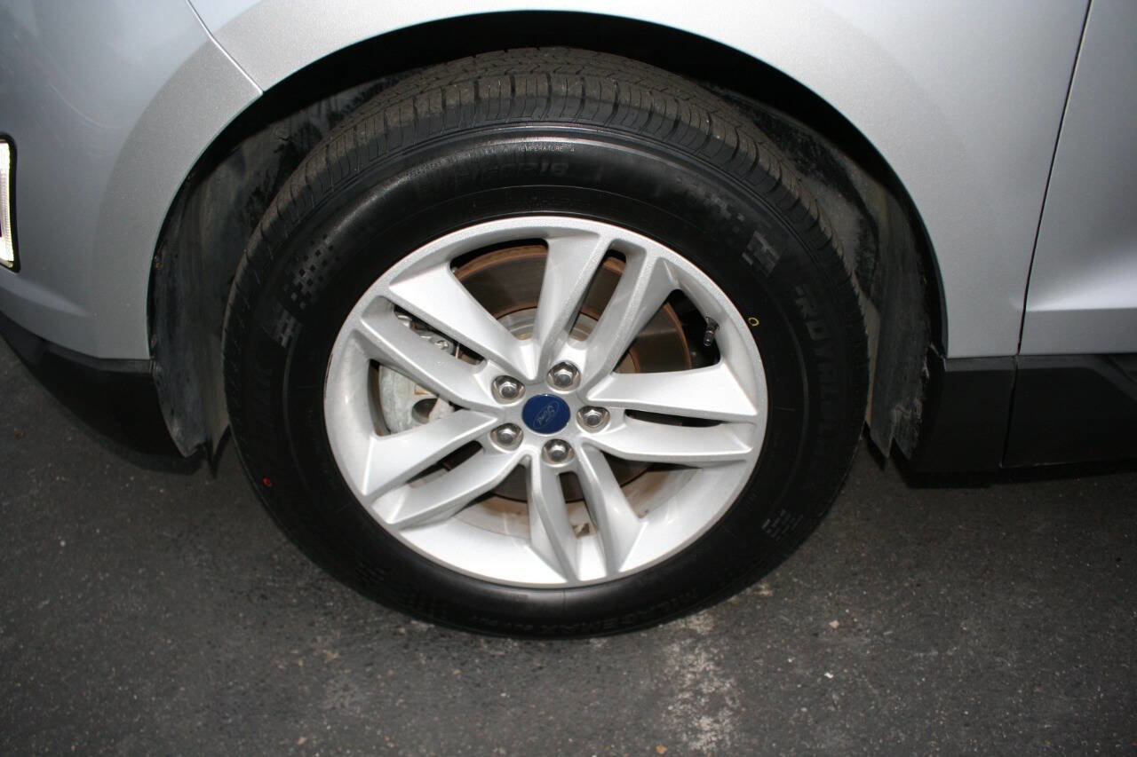 Used 2018 Ford Edge SEL image 23