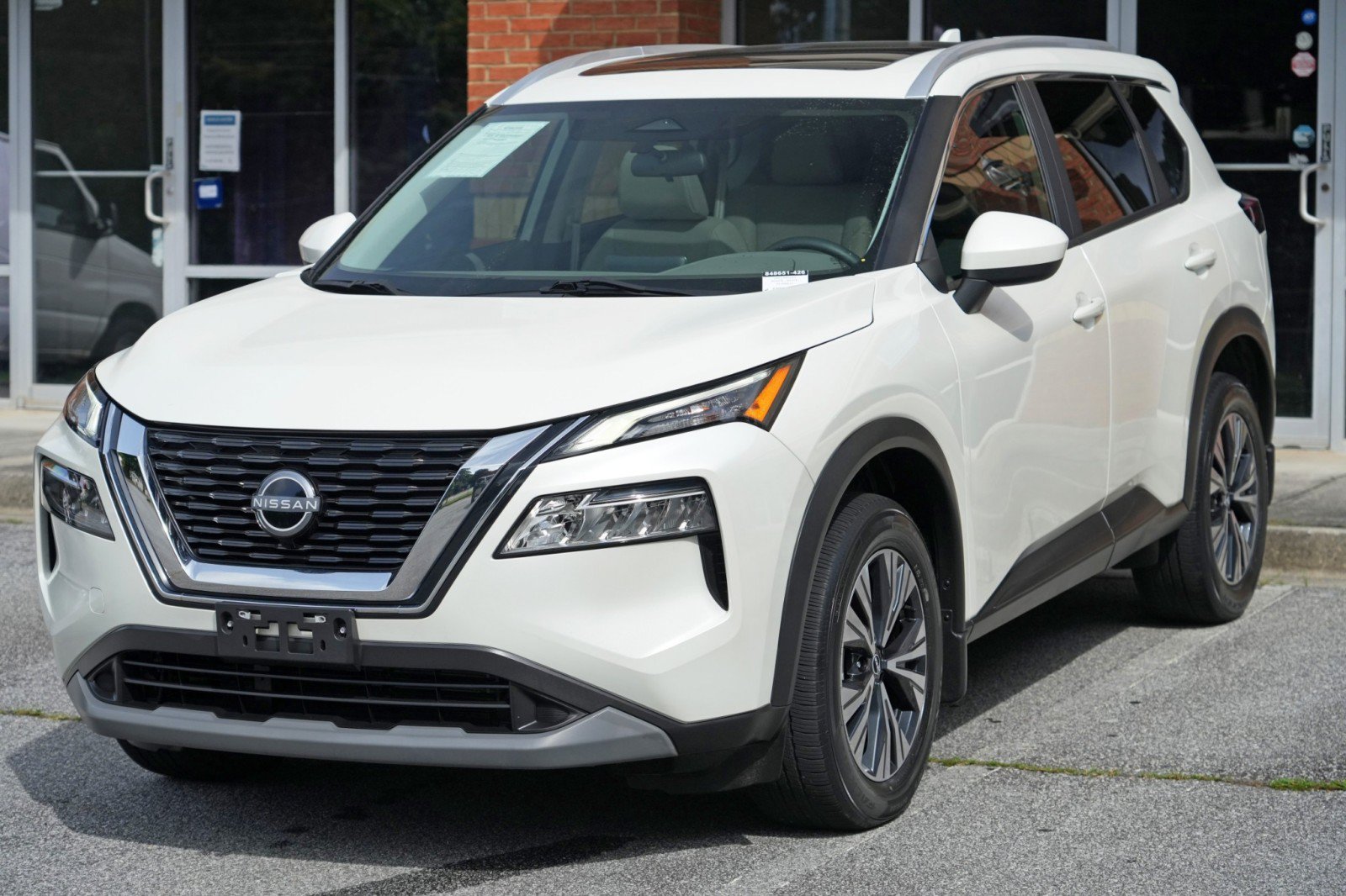 Used 2023 Nissan Rogue SV w/ SV Premium B Package FWD image 42