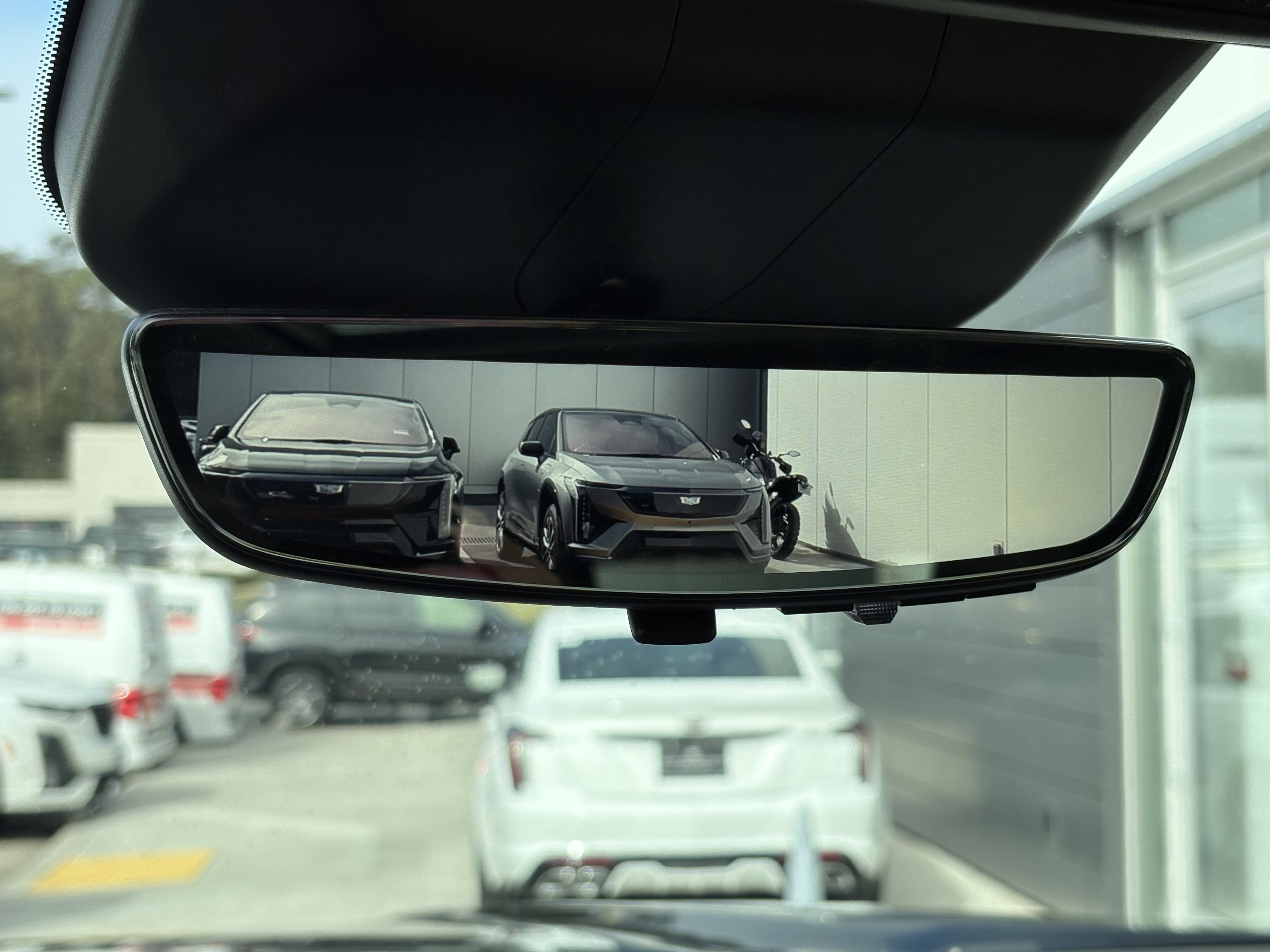 Certified 2024 Cadillac Escalade Premium Luxury image 37