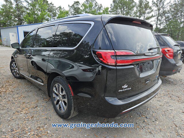 Used 2024 Chrysler Pacifica Pinnacle image 10