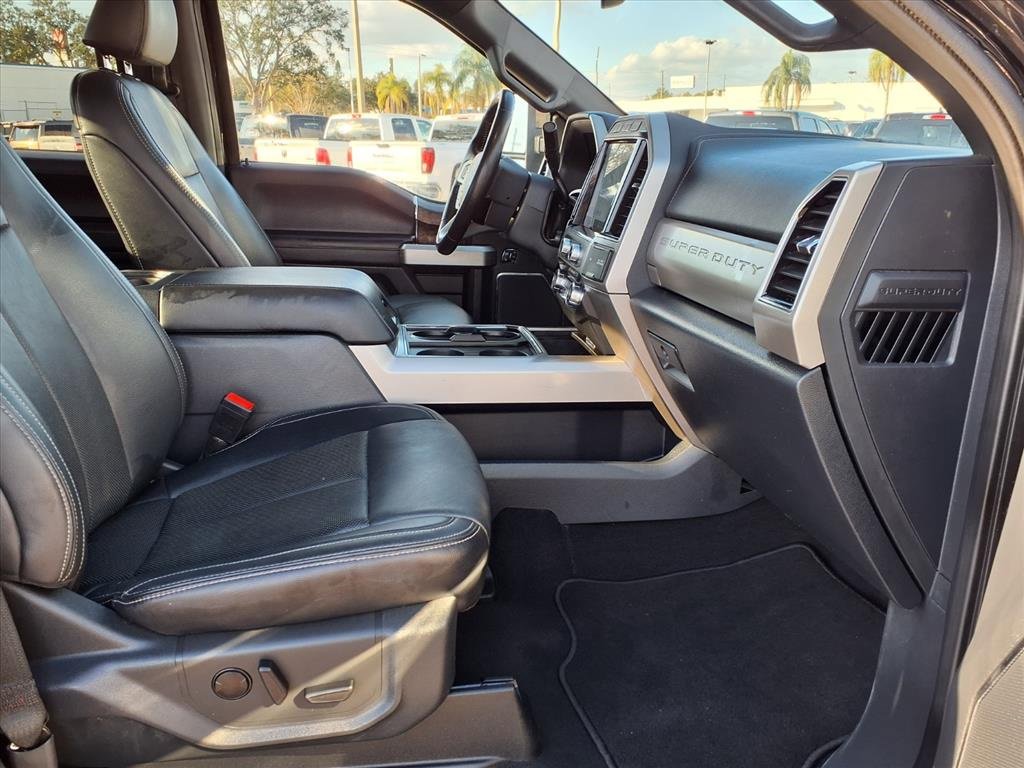 Used 2022 Ford F250 Lariat w/ Black Appearance Package image 13