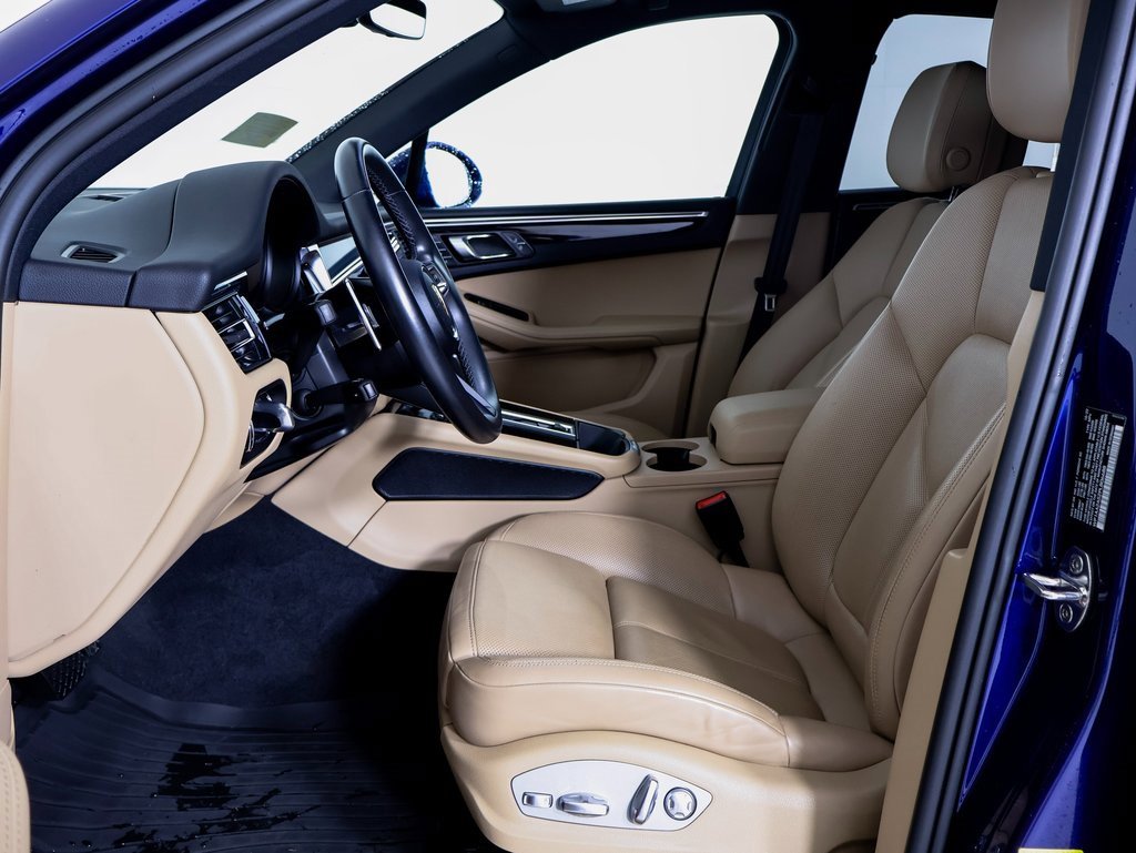 Used 2023 Porsche Macan image 5