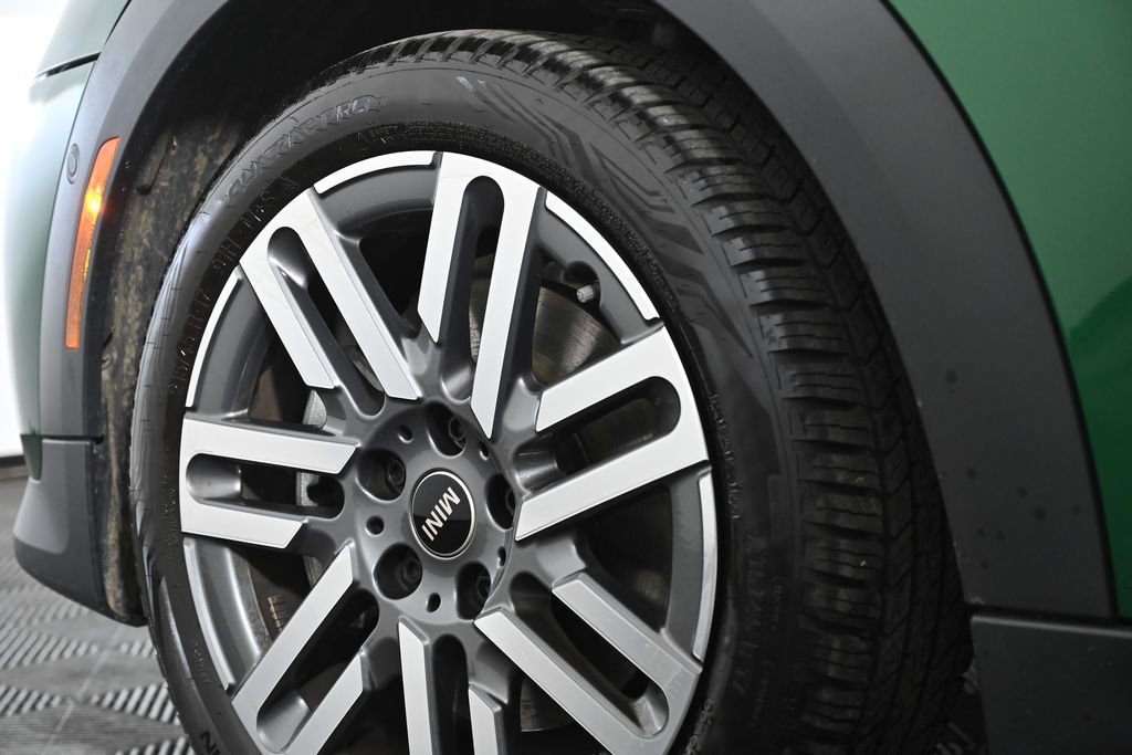 Certified 2025 MINI Cooper S image 25