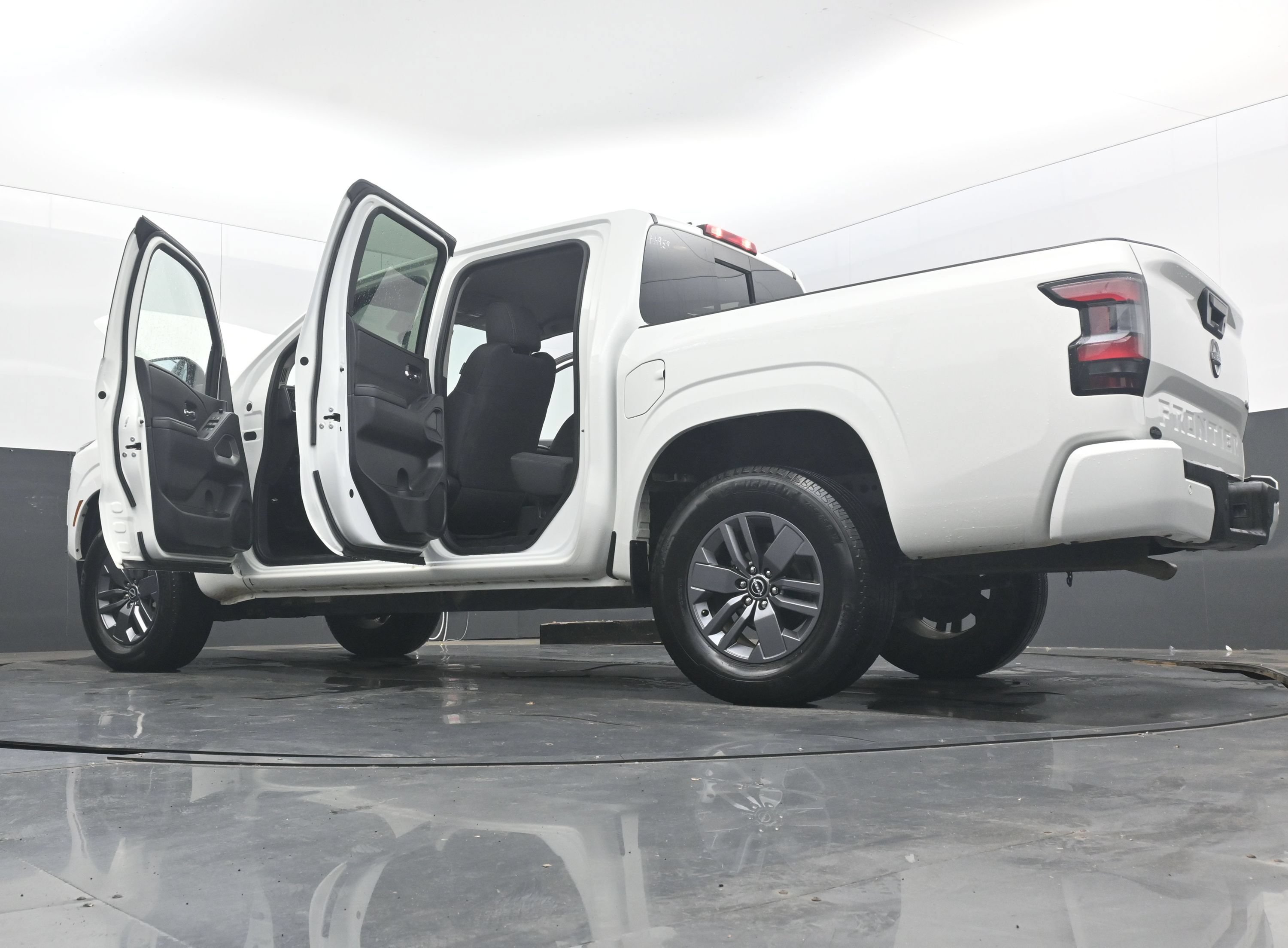 Used 2026 Nissan Frontier SV AWD/4WD image 39
