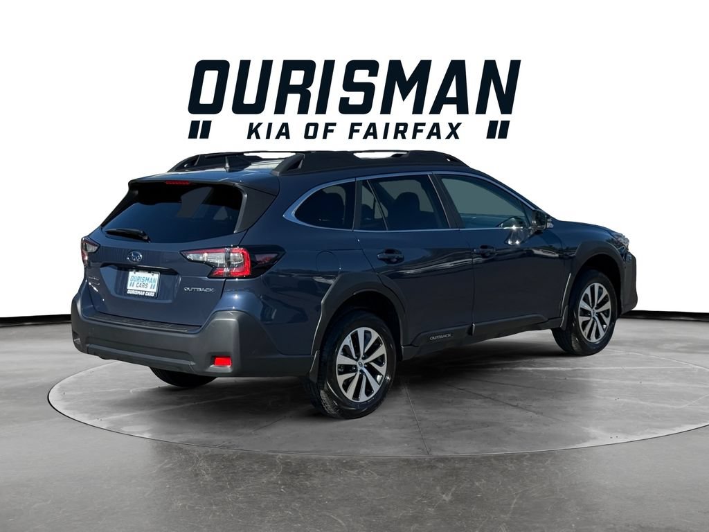 Used 2025 Subaru Outback Premium AWD/4WD image 6